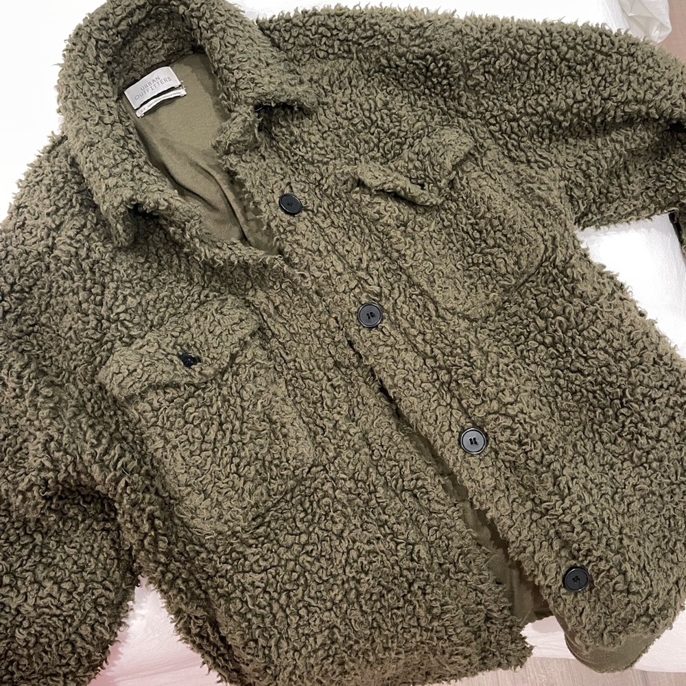 urban outfitters oversized sherpa jacket